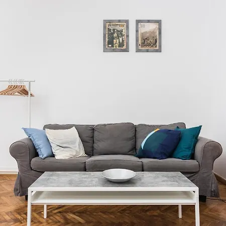 Apartment In The Jewish Quarter *